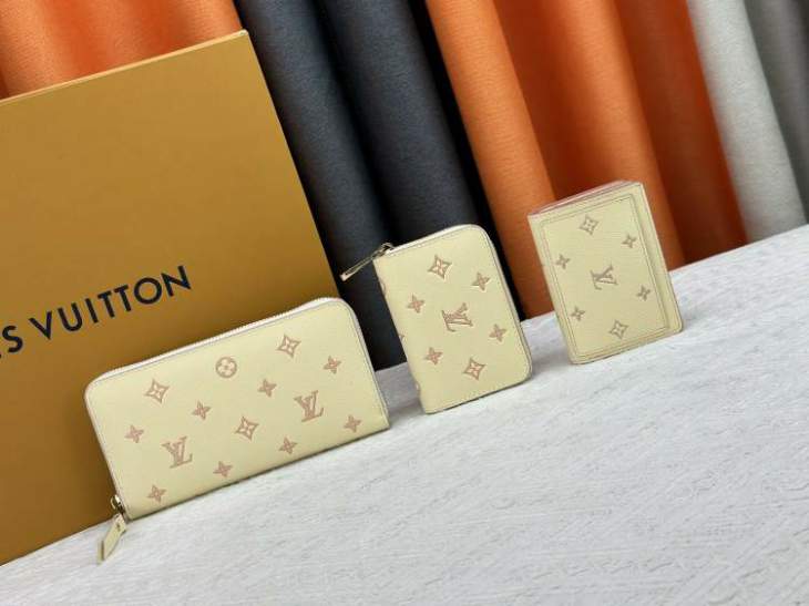 Picture of Louis Vuitton Wallets _SKUfw199524225fw